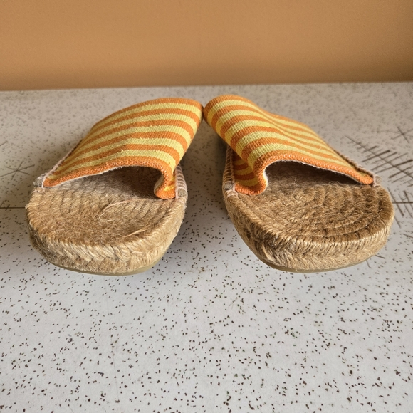 Liz Claiborne Espadrille Striped Slides, 8 - Picture 7 of 7
